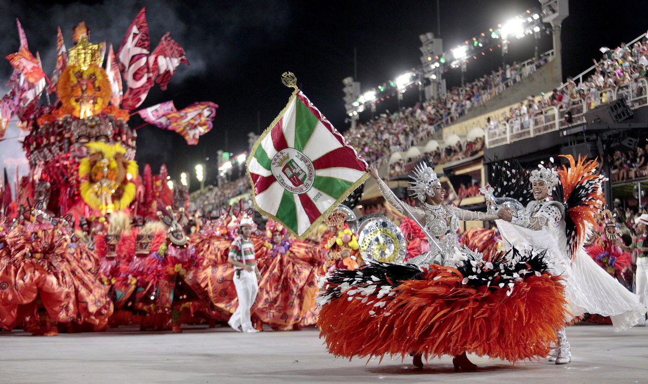 Après deux ans d'absence, le carnaval de Rio fait son grand retour