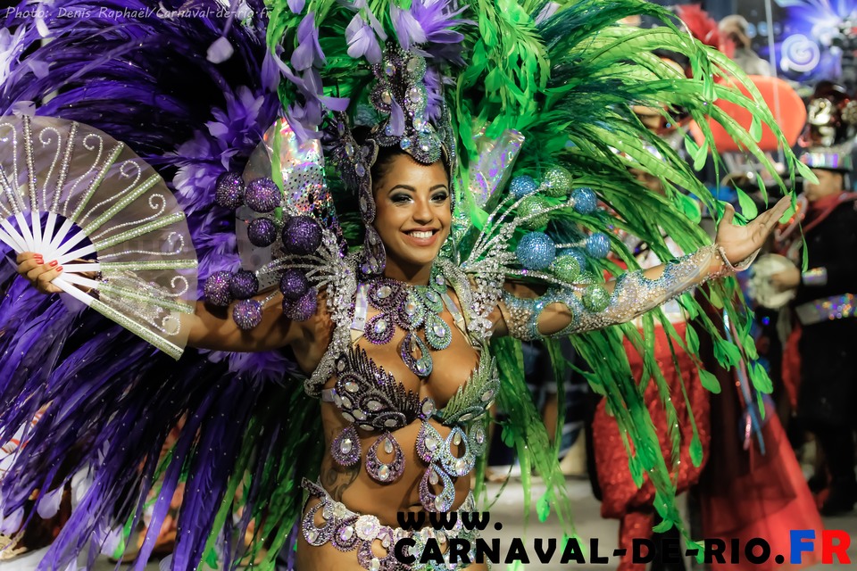 https://www.carnaval-de-rio.fr/wp-content/uploads/guide-du-carnaval-de-rio/prix-du-carnaval-de-rio/plus-belle-photo-carnaval-de-rio-072.jpg